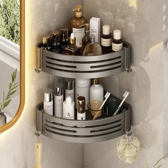 etagere dans douche deux grises plein produits dedans sans barre serviette