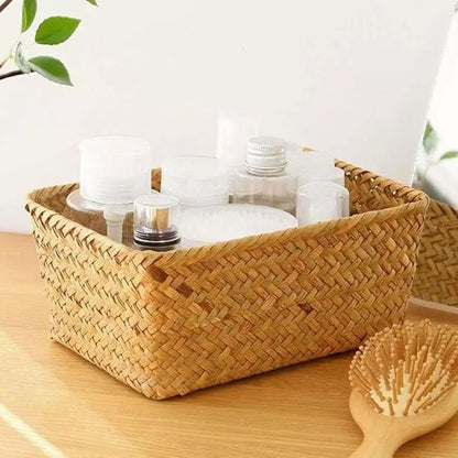 panier-rangement osier un derriere brosse cheveux plein flacons