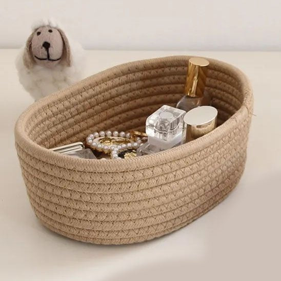 paniers de rangement beige produits dedans