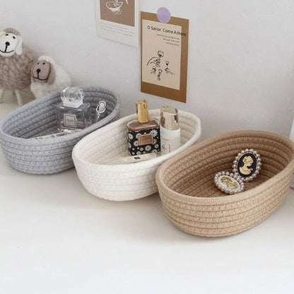 paniers de rangement trois couleurs produits dedans