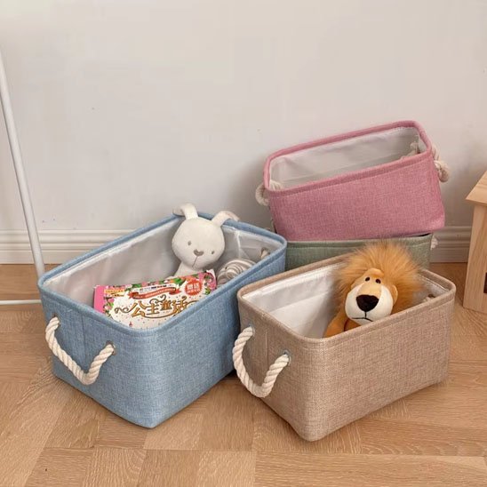 paniers rangement montrant quatre couleurs