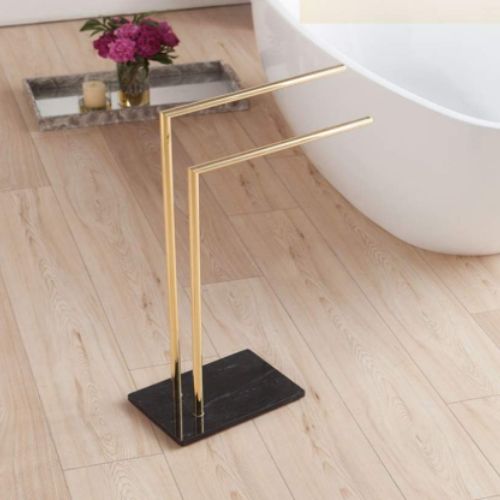 porte serviette sur pied dore