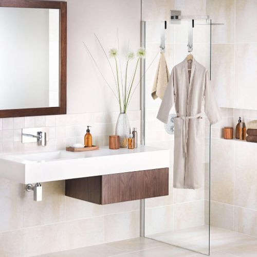 porte serviette suspendu paroi douche essui main peignoir entre lavabo douche