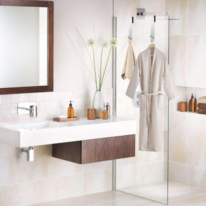 porte serviette suspendu paroi douche essui main peignoir entre lavabo douche