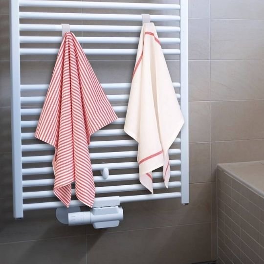 porte serviettes deux serviettes rose blanche