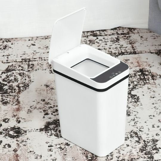 poubelle de salle bain blanche couvercle ouvert